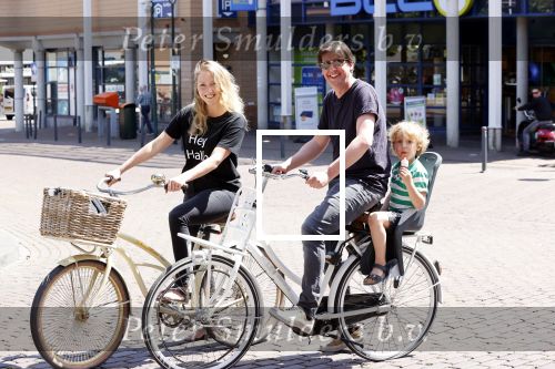 Amsterdam 29 mei 2020
Steven Kazan met zijn vrouw Jamie en hun zoontje