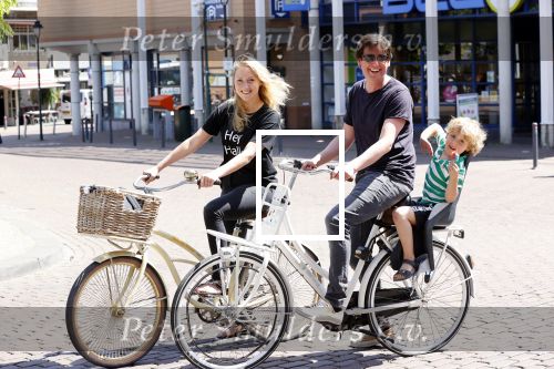 Amsterdam 29 mei 2020
Steven Kazan met zijn vrouw Jamie en hun zoontje