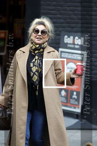 Amsterdam 15 mei 2020
Tatjana drinkt kopje koffie op de beethovenstraat