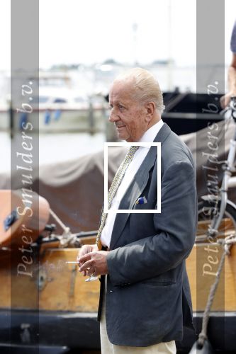 Volendam 1 juni 2020
Forum van Democratie met Thierry Baudet Theo Hiddema en Wybren van Haga zijn in Volendam tijdens de opening van de terrassen.