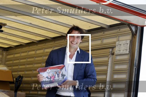 Volendam 1 juni 2020
Forum van Democratie met Thierry Baudet Theo Hiddema en Wybren van Haga zijn in Volendam tijdens de opening van de terrassen.