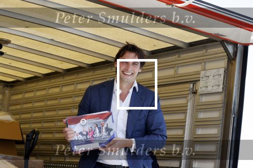 Volendam 1 juni 2020
Forum van Democratie met Thierry Baudet Theo Hiddema en Wybren van Haga zijn in Volendam tijdens de opening van de terrassen.