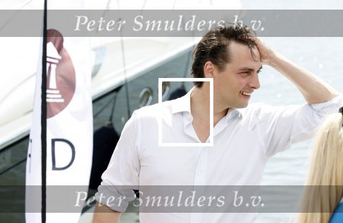 Volendam 1 juni 2020
Forum van Democratie met Thierry Baudet Theo Hiddema en Wybren van Haga zijn in Volendam tijdens de opening van de terrassen.