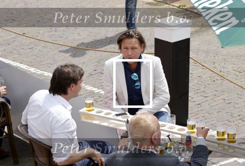 Volendam 1 juni 2020
Forum van Democratie met Thierry Baudet Theo Hiddema en Wybren van Haga zijn in Volendam tijdens de opening van de terrassen.