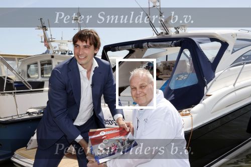 Volendam 1 juni 2020
Forum van Democratie met Thierry Baudet Theo Hiddema en Wybren van Haga zijn in Volendam tijdens de opening van de terrassen.