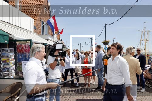 Volendam 1 juni 2020
Forum van Democratie met Thierry Baudet Theo Hiddema en Wybren van Haga zijn in Volendam tijdens de opening van de terrassen.