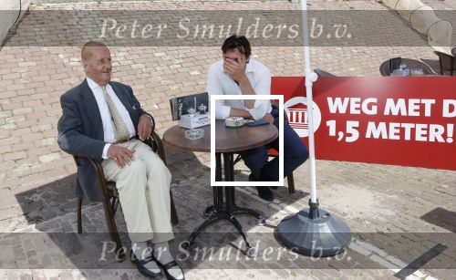 Volendam 1 juni 2020
Forum van Democratie met Thierry Baudet Theo Hiddema en Wybren van Haga zijn in Volendam tijdens de opening van de terrassen.