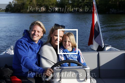 Nigtevecht 6 mei 2020
Thomas Berge Myrthe Mylius enhub zoon Jack aan het varen op de Vecht