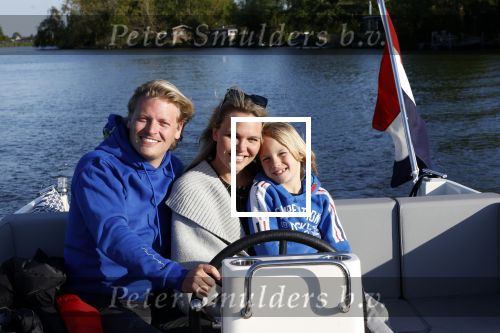 Nigtevecht 6 mei 2020
Thomas Berge Myrthe Mylius enhub zoon Jack aan het varen op de Vecht