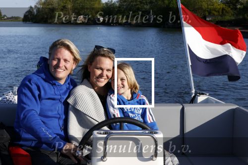 Nigtevecht 6 mei 2020
Thomas Berge Myrthe Mylius enhub zoon Jack aan het varen op de Vecht
