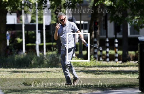 Amsterdam 29 mei 2020
Tom Egbers laat zijn hond uit.