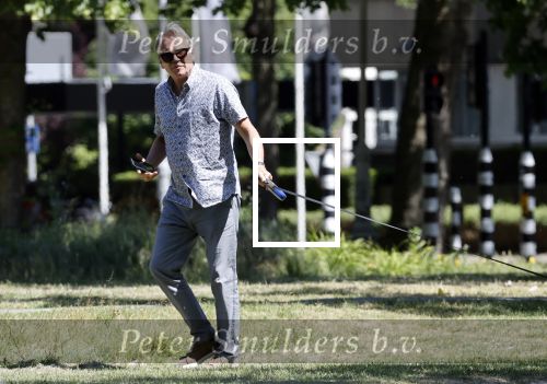 Amsterdam 29 mei 2020
Tom Egbers laat zijn hond uit.