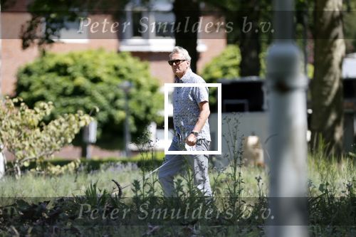 Amsterdam 29 mei 2020
Tom Egbers laat zijn hond uit.