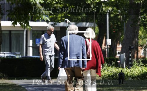 Amsterdam 29 mei 2020
Tom Egbers laat zijn hond uit.
