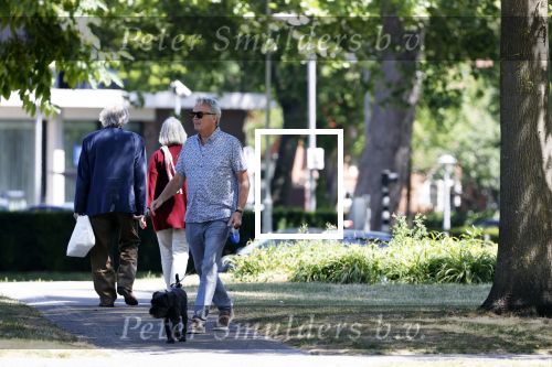 Amsterdam 29 mei 2020
Tom Egbers laat zijn hond uit.