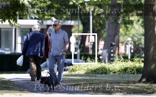 Amsterdam 29 mei 2020
Tom Egbers laat zijn hond uit.
