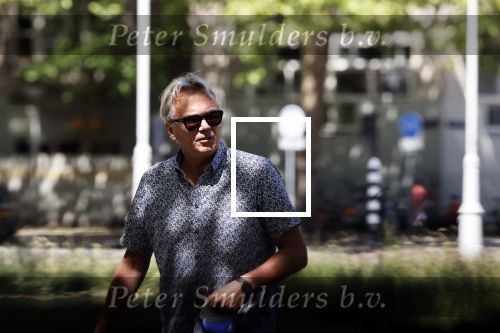 Amsterdam 29 mei 2020
Tom Egbers laat zijn hond uit.