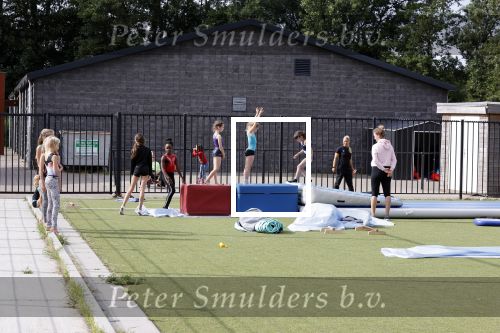 Weesp 8 juni 2020
Jeugd weesp traint buiten ivm corona virus . OA turnvereniging WVGV