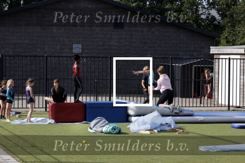 Weesp 8 juni 2020
Jeugd weesp traint buiten ivm corona virus . OA turnvereniging WVGV