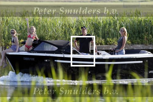 Nigtevecht 21 mei 2020
Wendy v Dijk met haar moeder man Erland Galjaard en dochter Lizzy aan het varen op de Vecht