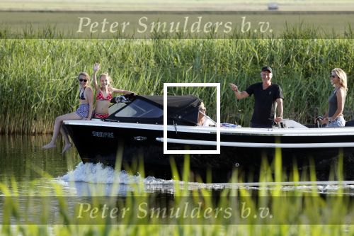 Nigtevecht 21 mei 2020
Wendy v Dijk met haar moeder man Erland Galjaard en dochter Lizzy aan het varen op de Vecht