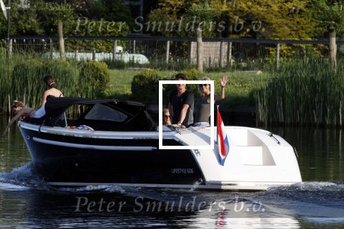 Nigtevecht 21 mei 2020
Wendy v Dijk met haar moeder man Erland Galjaard en dochter Lizzy aan het varen op de Vecht