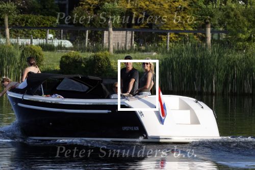 Nigtevecht 21 mei 2020
Wendy v Dijk met haar moeder man Erland Galjaard en dochter Lizzy aan het varen op de Vecht