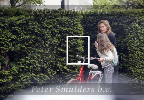 Haarlem 4 juni 2020
De vriendin en dochter van Wim Kieft bij hun huis.