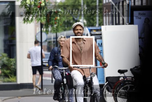 Amsterdam 4 juni 2021
Alain Clarik op de fiets in Amsterdam zuid