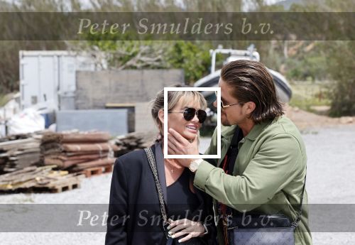 Schiphol en ibiza 23 en 24 april 2021
Andre Hazes gaat voor het eerst op vakantie met zijn nieuwe vriendin Sarah v Soelen . Ook de neef van zijn moeder Andy en zijn vrouw zijn erbij alsmede nog 2 stellen.