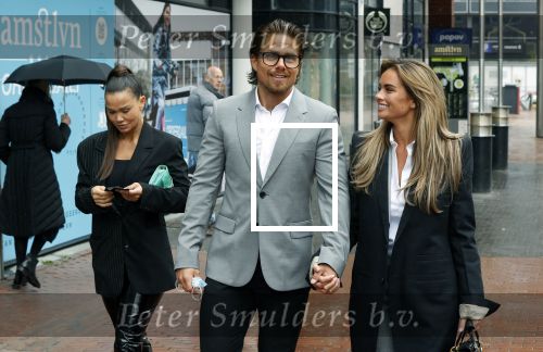 Amstelveen 27 mei 2021
Opening Yoyo tea bar van Rachel Hazes in winkelcentrum Amstelveen.
Andre Hazes zijn vriendinSarah v Soelen en haar ouders zijn ook aanwezig.