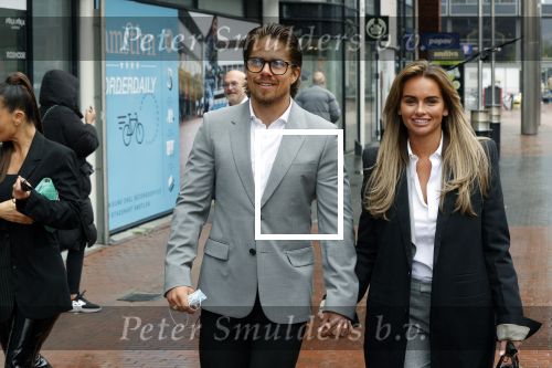Amstelveen 27 mei 2021
Opening Yoyo tea bar van Rachel Hazes in winkelcentrum Amstelveen.
Andre Hazes zijn vriendinSarah v Soelen en haar ouders zijn ook aanwezig.