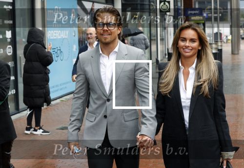 Amstelveen 27 mei 2021
Opening Yoyo tea bar van Rachel Hazes in winkelcentrum Amstelveen.
Andre Hazes zijn vriendinSarah v Soelen en haar ouders zijn ook aanwezig.