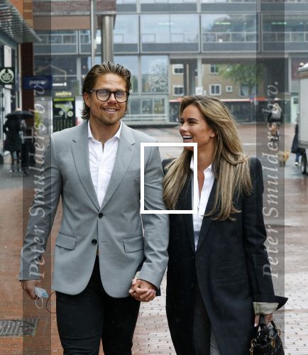 Amstelveen 27 mei 2021
Opening Yoyo tea bar van Rachel Hazes in winkelcentrum Amstelveen.
Andre Hazes zijn vriendinSarah v Soelen en haar ouders zijn ook aanwezig.