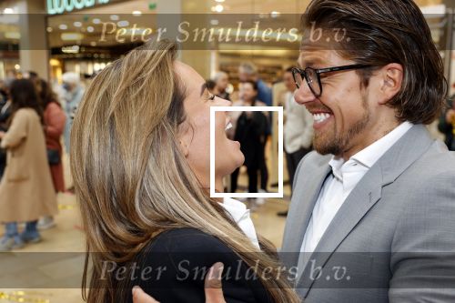 Amstelveen 27 mei 2021
Opening Yoyo tea bar van Rachel Hazes in winkelcentrum Amstelveen.
Andre Hazes zijn vriendinSarah v Soelen en haar ouders zijn ook aanwezig.