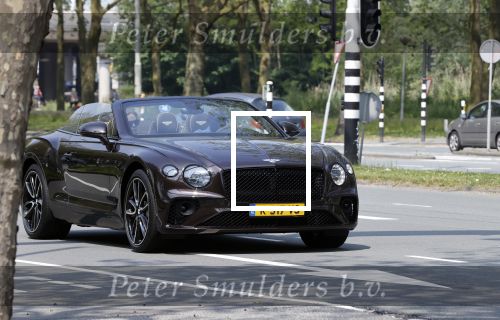 Amsterdam 4 juni 2021
Annemarie v gaal en haar man in hun nieuwe Bentley Cabrio  in Amsterdam zuid