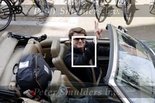 Amsterdam 29 mei 2021
Beau v Erven Dorens in zij Jaguar cabriolet in het centrum van Amsterdam.