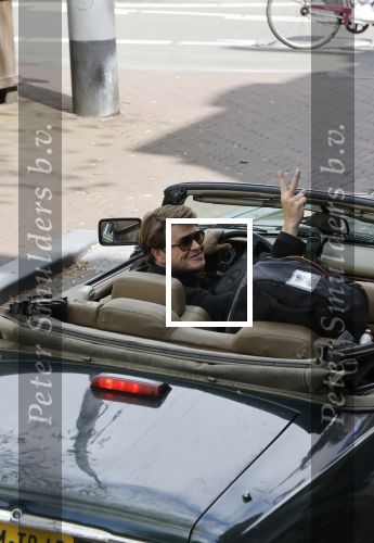 Amsterdam 29 mei 2021
Beau v Erven Dorens in zij Jaguar cabriolet in het centrum van Amsterdam.