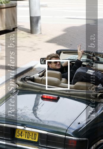Amsterdam 29 mei 2021
Beau v Erven Dorens in zij Jaguar cabriolet in het centrum van Amsterdam.