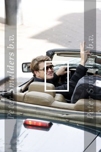 Amsterdam 29 mei 2021
Beau v Erven Dorens in zij Jaguar cabriolet in het centrum van Amsterdam.