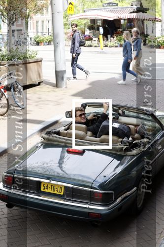 Amsterdam 29 mei 2021
Beau v Erven Dorens in zij Jaguar cabriolet in het centrum van Amsterdam.