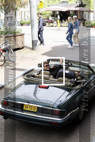 Amsterdam 29 mei 2021
Beau v Erven Dorens in zij Jaguar cabriolet in het centrum van Amsterdam.