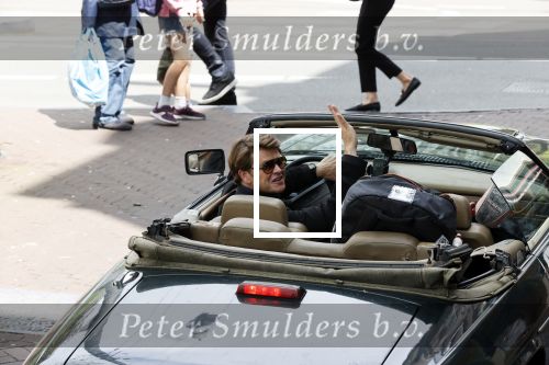 Amsterdam 29 mei 2021
Beau v Erven Dorens in zij Jaguar cabriolet in het centrum van Amsterdam.