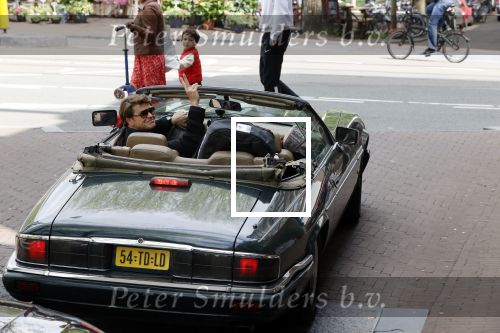 Amsterdam 29 mei 2021
Beau v Erven Dorens in zij Jaguar cabriolet in het centrum van Amsterdam.