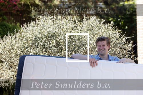 Noordwijk 31 mei en 1 juni 2021
Het nieuwe huis van Martien en Erica Meiland. Ze verhuizen vanuit Hengelo naar Noordwijk.
Aanwezig Martien Meiland Erica Meiland Maxime Meiland met dochter Claire en partner Leroy Molkenboer Montana Meiland met vrien Dirk Hoogstraten. Ook broer Jaap meiland en zijn vrouw Evelien helpen mee.