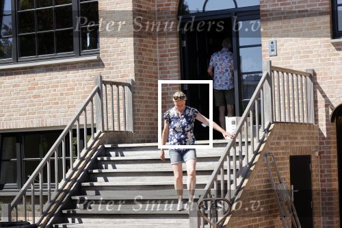 Noordwijk 31 mei en 1 juni 2021
Het nieuwe huis van Martien en Erica Meiland. Ze verhuizen vanuit Hengelo naar Noordwijk.
Aanwezig Martien Meiland Erica Meiland Maxime Meiland met dochter Claire en partner Leroy Molkenboer Montana Meiland met vrien Dirk Hoogstraten. Ook broer Jaap meiland en zijn vrouw Evelien helpen mee.