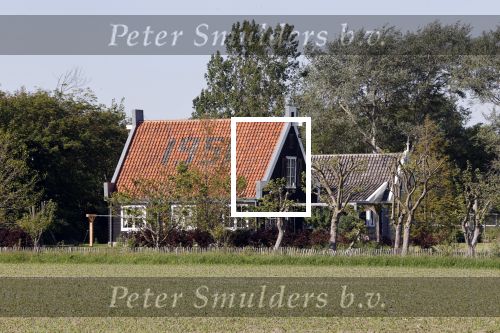 Castricum 7 juni 2021
Boekpresentatie Henny Huisman . Henny krijgt het eerste boek uit handen van Jacques d Ancona