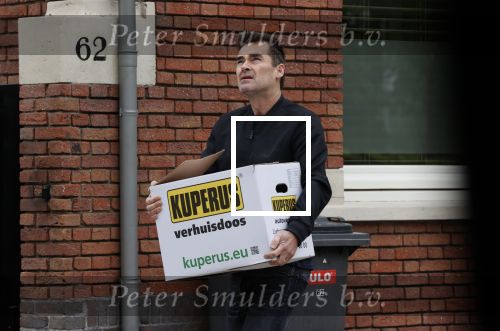 Amsterdam 21 mei 2021
Jeroen v d Boom verhuisd naar zijn nieuwe huis in Amsterdam zuid