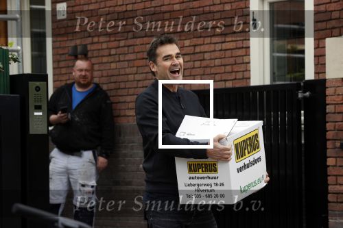 Amsterdam 21 mei 2021
Jeroen v d Boom verhuisd naar zijn nieuwe huis in Amsterdam zuid