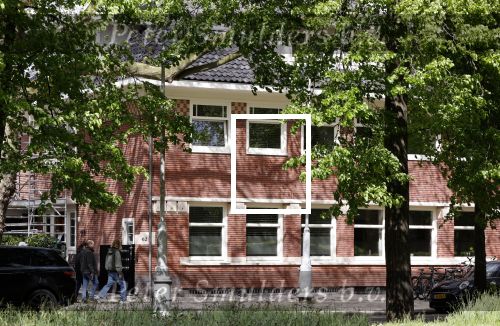 Amsterdam 21 mei 2021
Jeroen v d Boom verhuisd naar zijn nieuwe huis in Amsterdam zuid